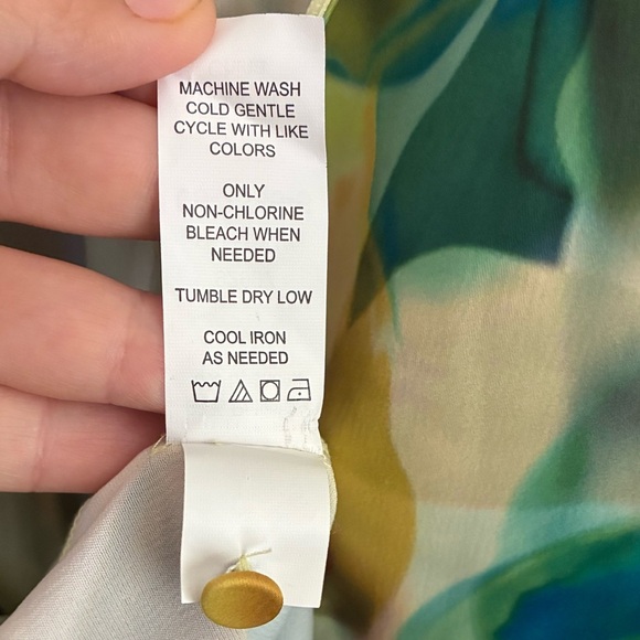 🆕Eloquii Satin Yellow and Green Sheath Dress with Bishop Sleeves 16🆕 - Picture 12 of 15